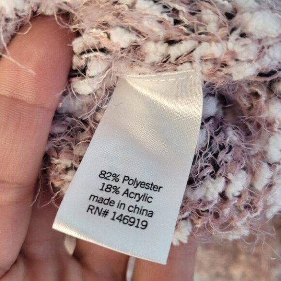 SO Pink & White Fuzzy Eyelash V-Neck Sweater Size Medium - Picture 11 of 11